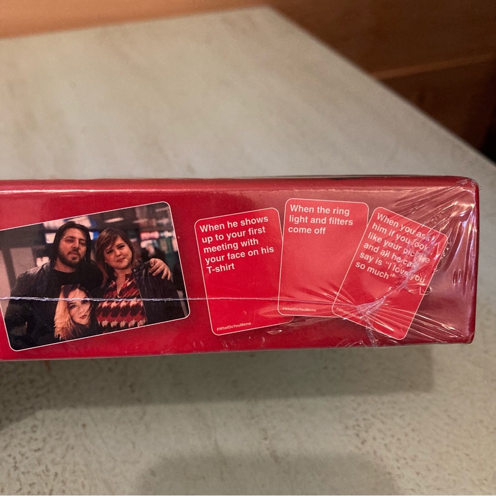 What Do You Meme? (90 Day Fiancé expansion set) NWT - Picture 4 of 5